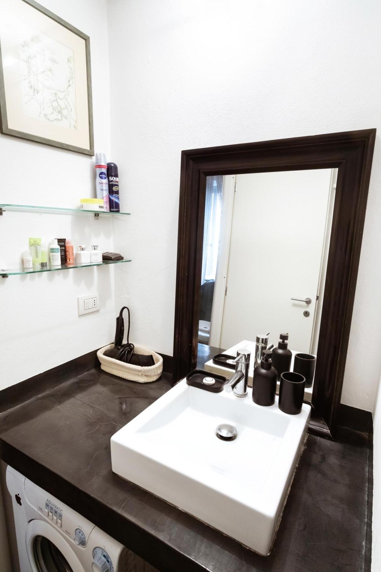 Cosy And Bright Flat In The Heart Of Porta Venezia Lejlighed Milano Eksteriør billede